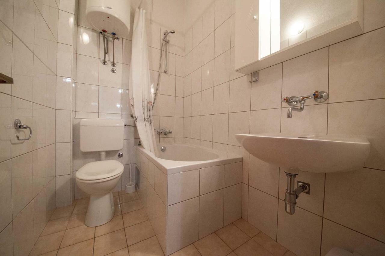Apartman Josipa Makarska Bagian luar foto